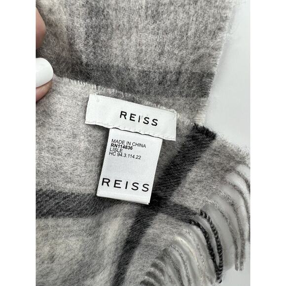 Reiss Unisex Wool Cashmere Blend Plaid Scarf Gray Black Ivory Fringe NWOT - Picture 3 of 4